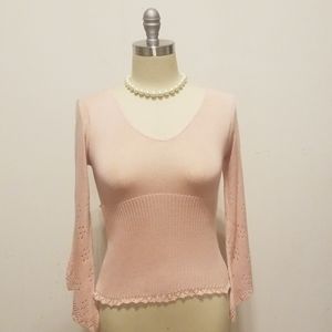 💥 Beautiful pink bell sleeve sweater L